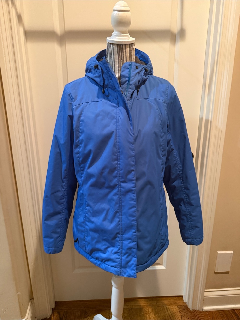 L.L. Bean Women’s Vibrant Blue Hooded Ski Jacket